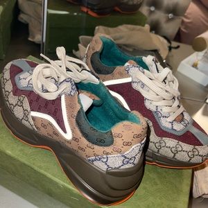 Women's GG Rhyton sneaker Authentic Gucci sneakers